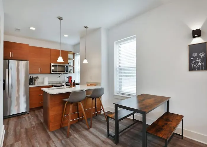 Holiday home Contemporary Vintage Near Downtown