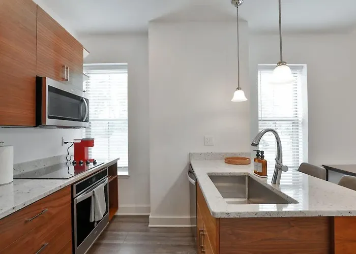 Contemporary Vintage Near Downtown Columbus