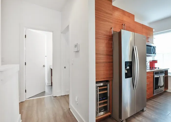 Contemporary Vintage Near Downtown Columbus
