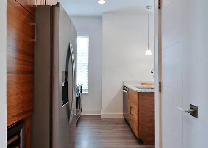 Contemporary Vintage Near Downtown * Columbus