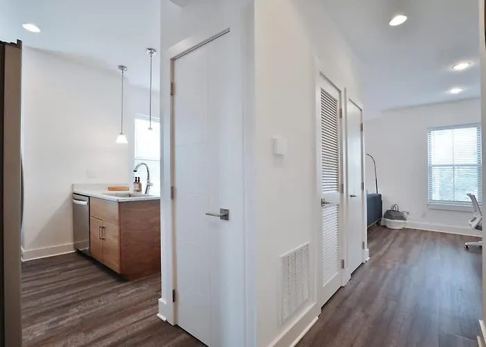 Holiday home Contemporary Vintage Near Downtown *