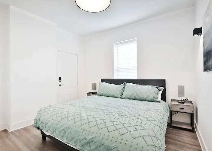 Contemporary Vintage Near Downtown * Columbus