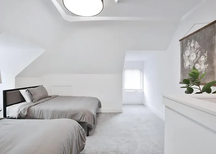 Contemporary Vintage Near Downtown Holiday home Columbus